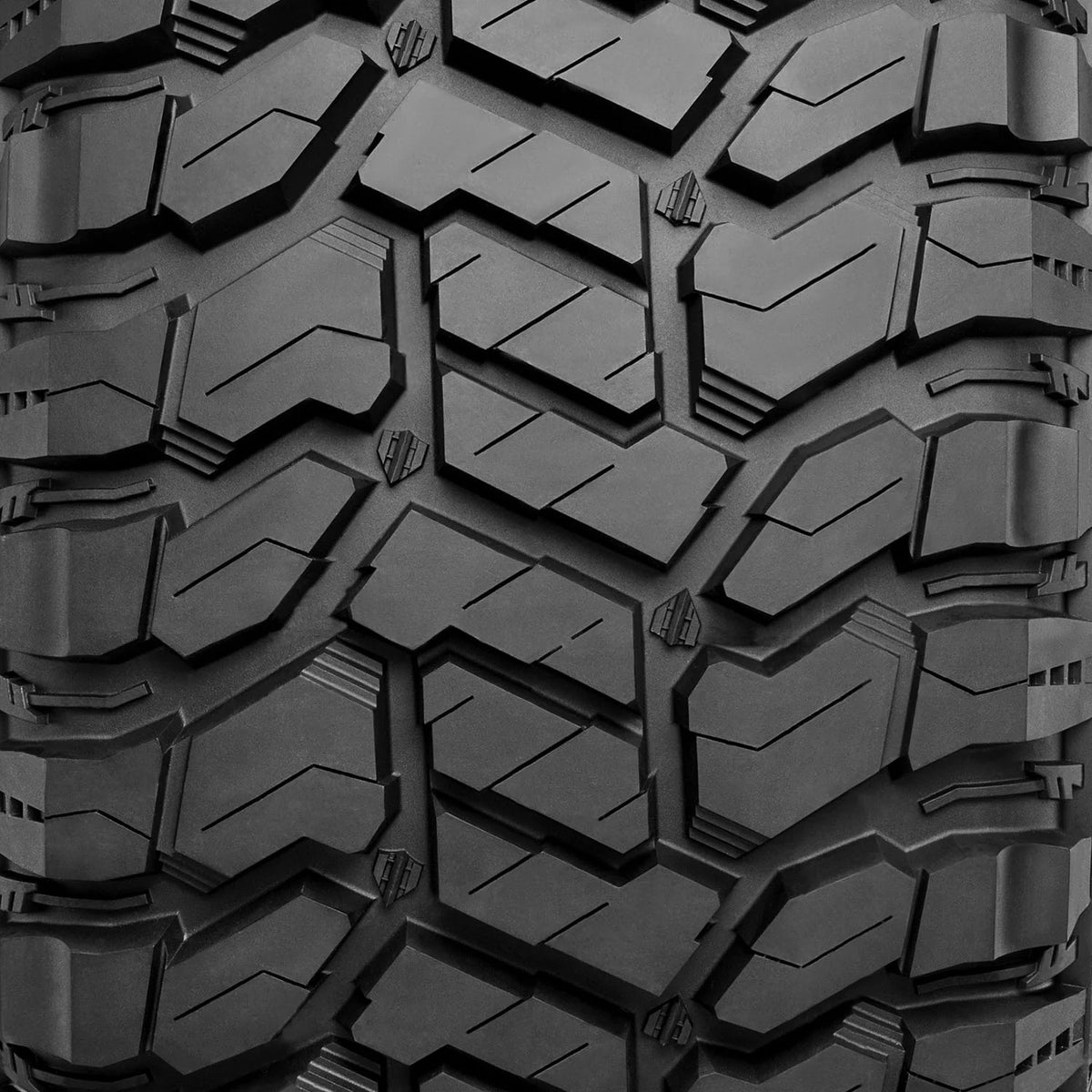 Rugged Terrain Light Truck Tire X380439