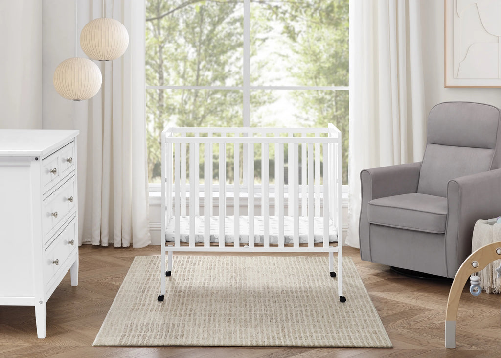 Portable Folding Mini Crib with 1.5-Inch Mattress Q898