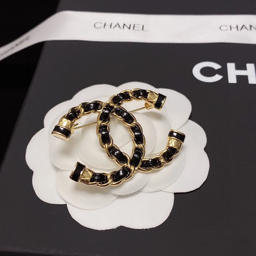 Brooch G35931